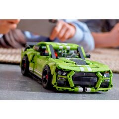 Lego Technic Ford Mustang Shelby GT500 42138