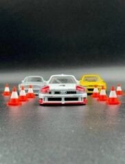 1:64 Ölçek Diaroma Trafik Aksesuarı Dubalar - Turuncu & Beyaz (10 Adet)