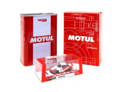 RWB 993 Motul *** With metal oil can *** *** Official Collaboration with Motul *** 1/64